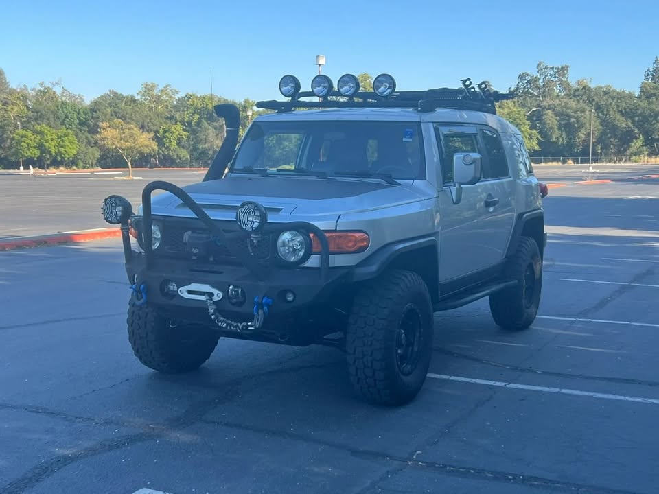 2007 Toyota FJ Cruiser in Sacramento, CA (photo 3) — photo 3