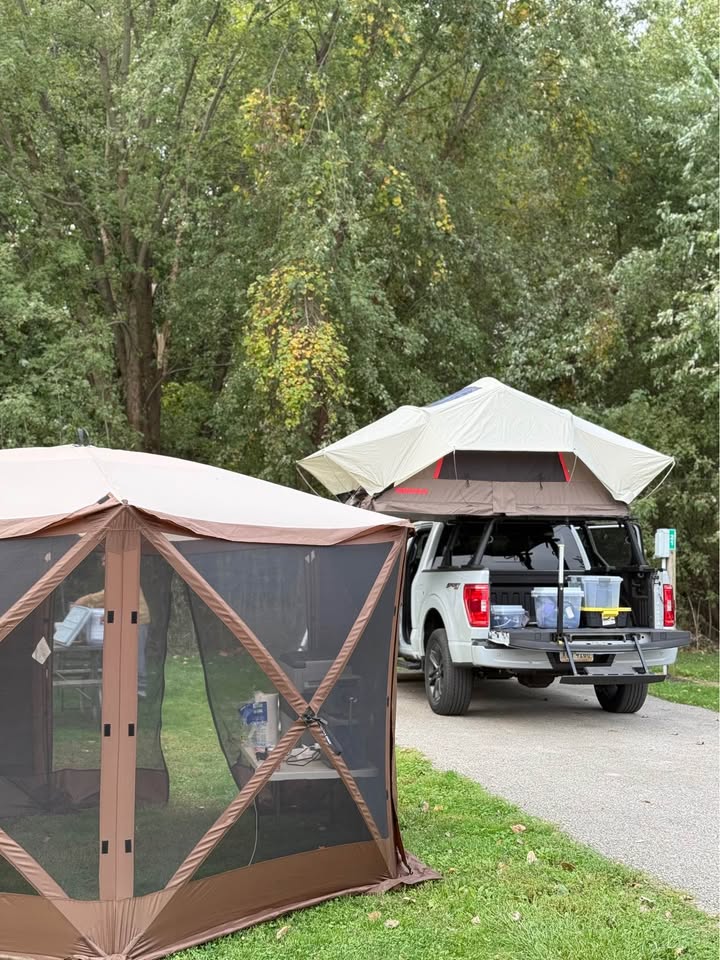 Yakima SkyRise HD rooftop/truck bed tent, Annex, and Accessories in Toledo, OH (photo 2) — photo 2