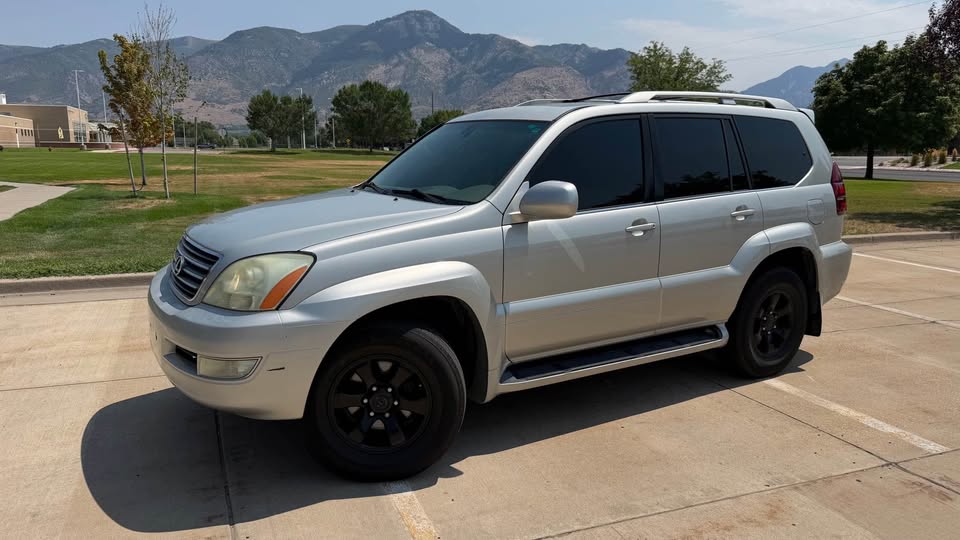 2003 Lexus GX · GX 470 Sport Utility 4D (photo 2) — photo 2