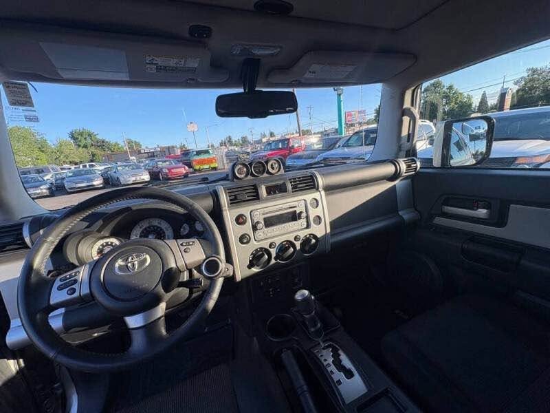 2012 Toyota FJ CRUISER in Portland, OR (photo 8) — photo 8