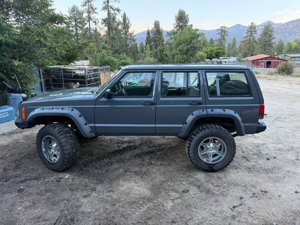2001 Jeep Cherokee in Idyllwild, CA (photo 6) — photo 6