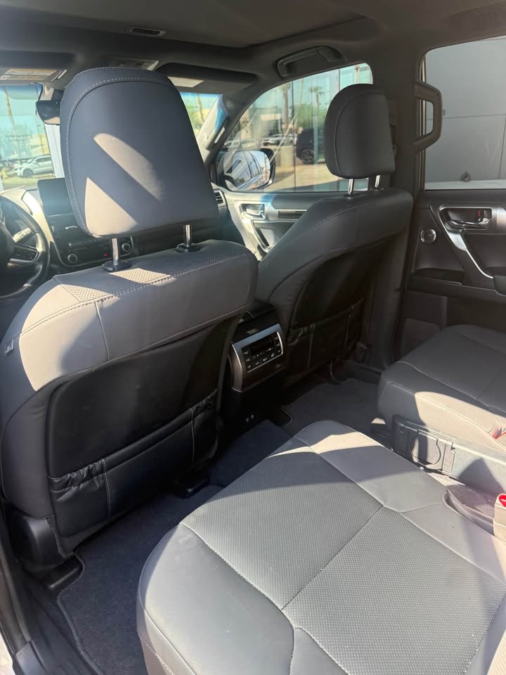 2023 Lexus GX · GX 460 Premium Sport Utility 4D in Mesa, AZ (photo 7)