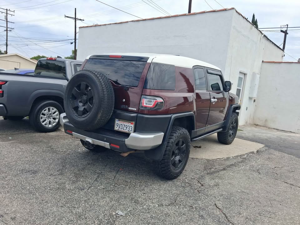 2007 Toyota FJ Cruiser · Sport Utility 2D (photo 2) — photo 2