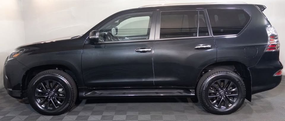 2023 Lexus GX GX 460 Premium Sport Utility 4D in Bellevue, WA (photo 4) — photo 4