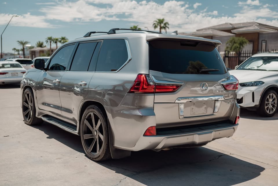 2017 Lexus LX570 in Phoenix, AZ (photo 4) — photo 4