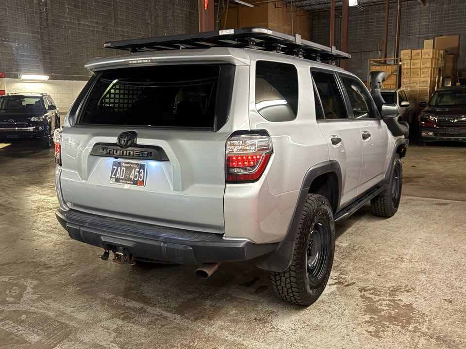 2010 Toyota 4runner in Eden Prairie, MN (photo 7) β photo 7