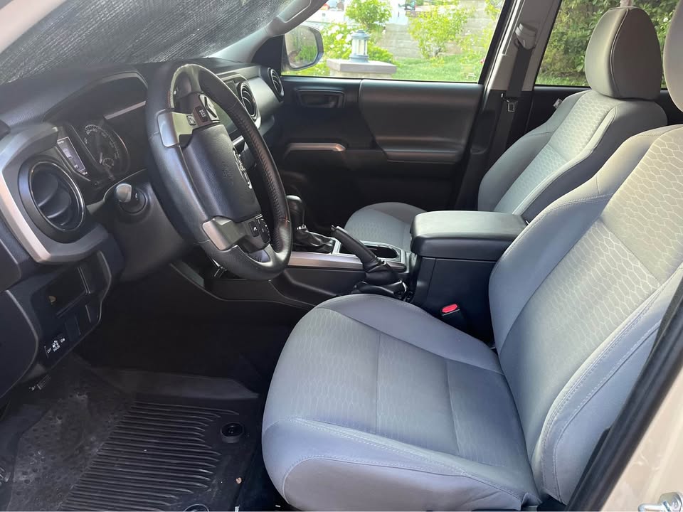 2017 Toyota Tacoma Double Cab · SR5 Pickup 4D 6 ft in Santa Clarita, CA (photo 6) — photo 6