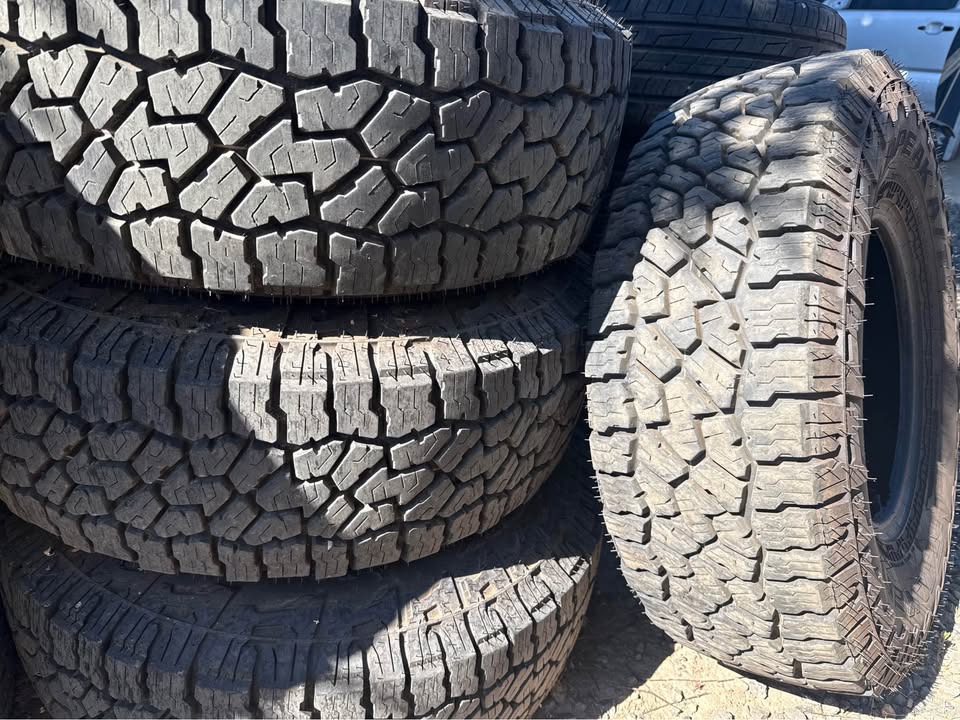 31x10.50r15 falken wildpeak in Hood River, OR (photo 2)