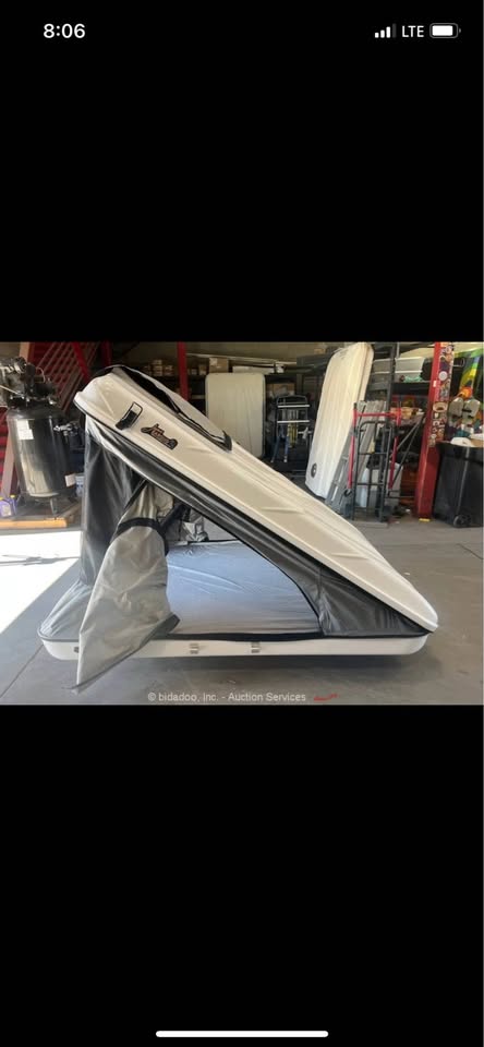 James Baroud Discovery M Vehicle Rooftop Pop Up Tent Camper Shelter -used in Windsor, CA (photo 5) — photo 5