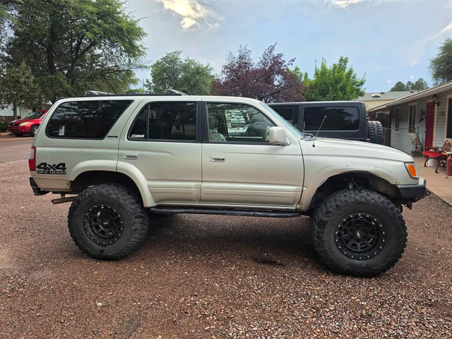 2000 Toyota 4Runner · Limited Sport Utility 4D — photo 3