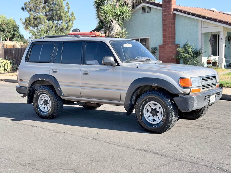 1991 Toyota Landcruiser in Moreno Valley, CA (photo 1) — photo 1