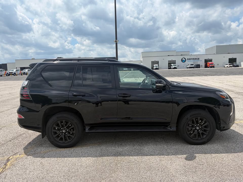 2023 Lexus GX · GX 460 Luxury Sport Utility 4D in Akron, OH (photo 3) — photo 3