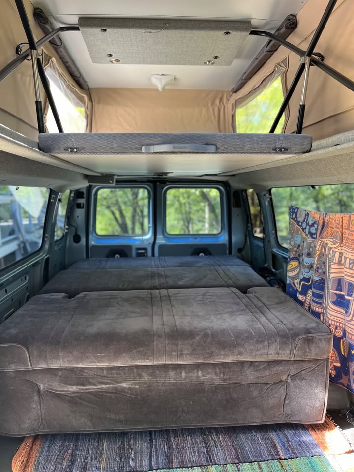 2000 Ford E350 7.3 L Super Duty Diesel EX-L in Nevada City, CA (photo 7) — photo 7