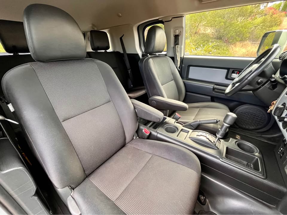 2014 Toyota FJ Cruiser in Lakeside, CA (photo 5) — photo 5