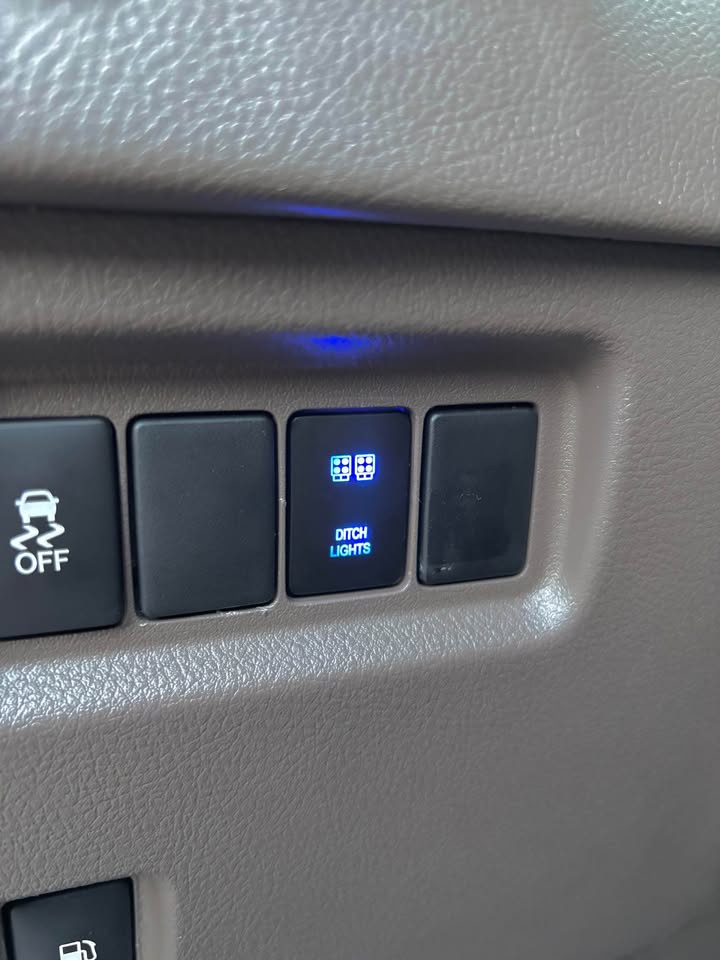 2012 Lexus GX · GX 460 Premium Sport Utility 4D (photo 11) — photo 11