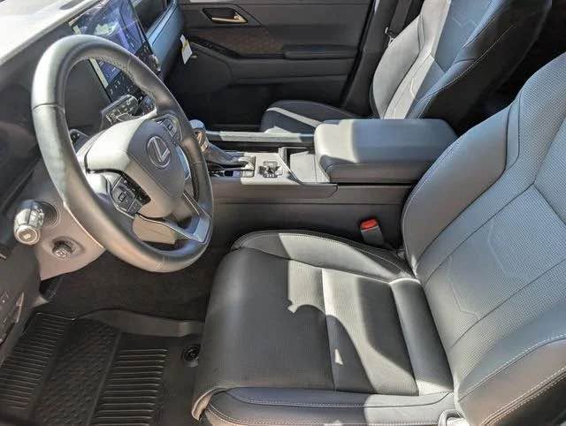 2025 Lexus GX · 550 Luxury + in Denver, CO (photo 7) — photo 7