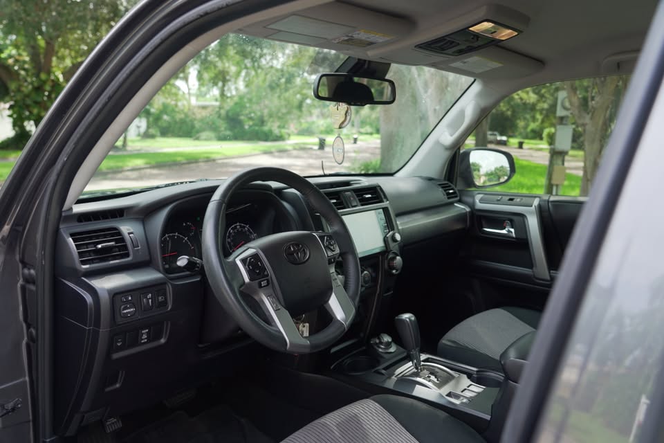 2020 Toyota 4Runner in St Petersburg, FL (photo 8) — photo 8