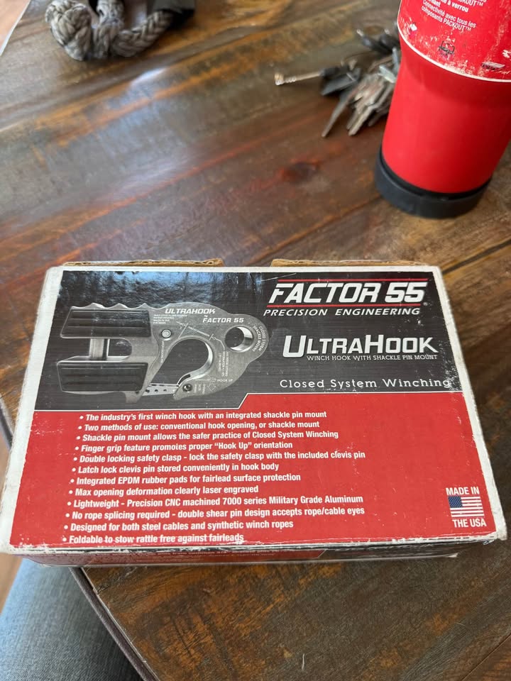 Factor 55 ultra hook - Red in Mesa, AZ (photo 2) — photo 2