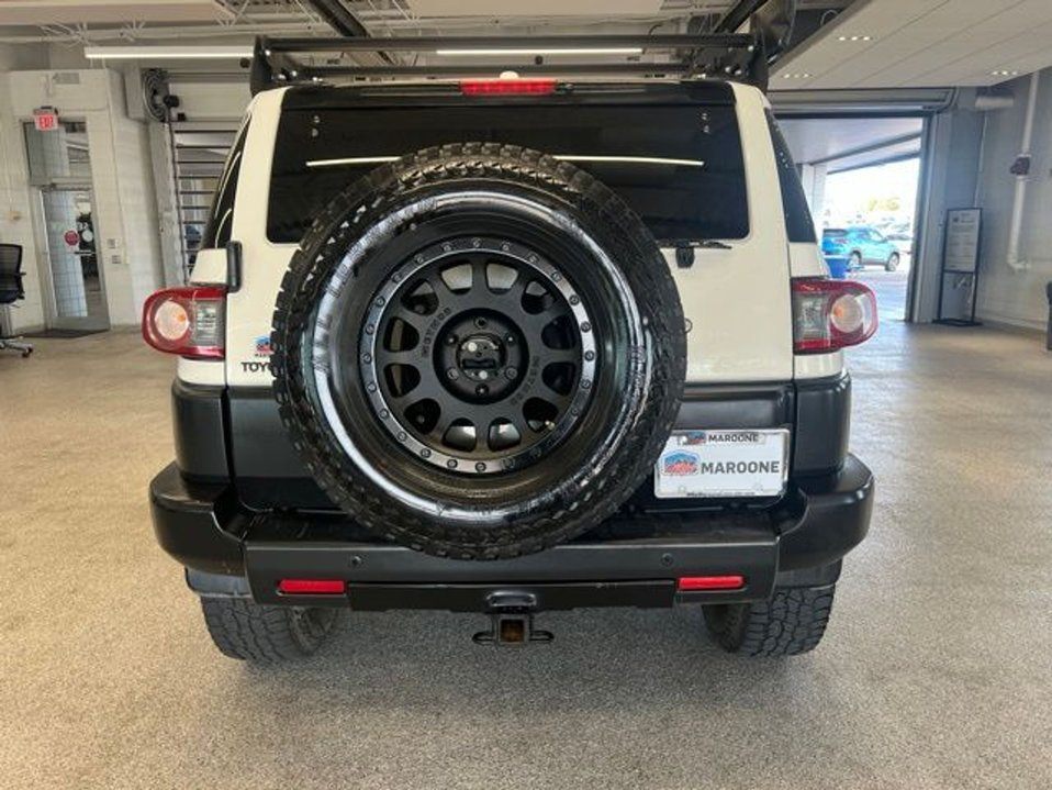 2012 Toyota FJ Cruiser (photo 7) — photo 7
