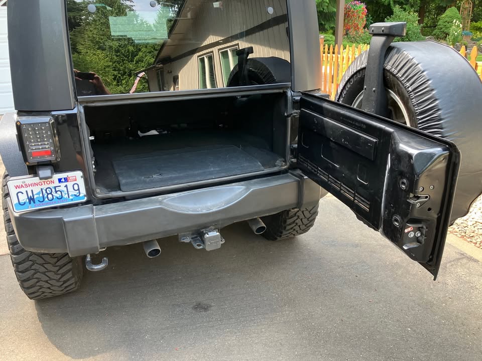 2010 Jeep wrangler unlimited rubicon in Auburn, WA (photo 7) — photo 7