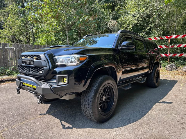 2017 Toyota Tacoma Double Cab · TRD Sport Pickup 4D 5 ft — photo 3