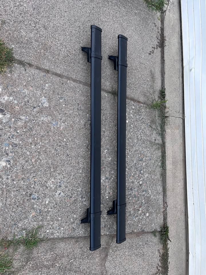 Yakima Roof Rack Skyline Towers and 50” Core Bars in Spokane, WA (photo 8)