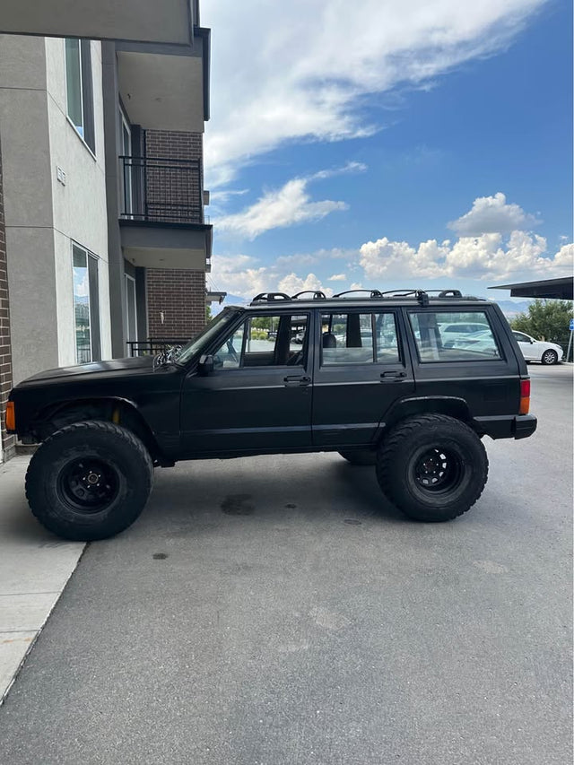 1996 Jeep Cherokee · Country Sport Utility 4D — photo 3