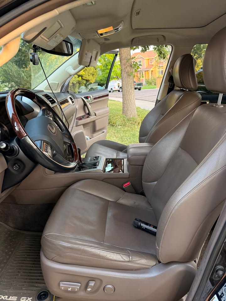 2017 Lexus gx460 in Thornton, CO (photo 7) — photo 7