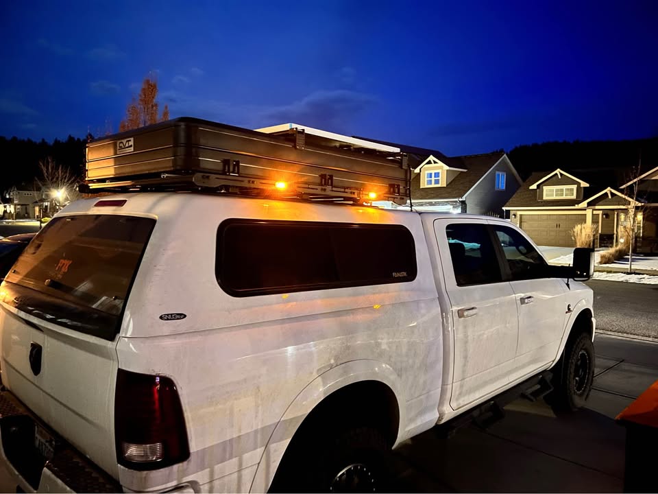 Prinsu Top Rack Roof Rack with Marker Lights in Liberty Lake, WA (photo 10) — photo 10