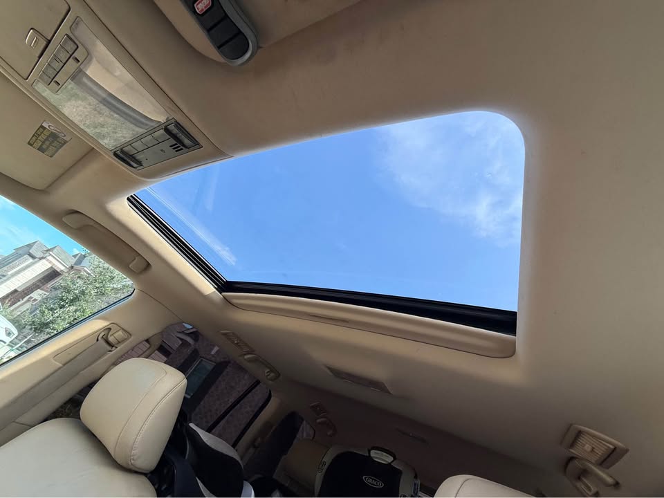 2010 Lexus LX · LX 570 Sport Utility 4D in San Antonio, TX (photo 12) — photo 12