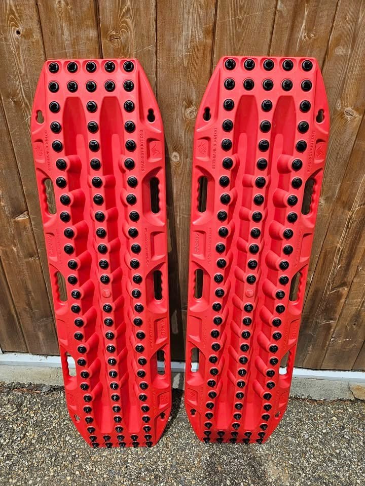 Maxtrax Xtreme traction boards New in Charlton, MA (photo 1) — photo 1