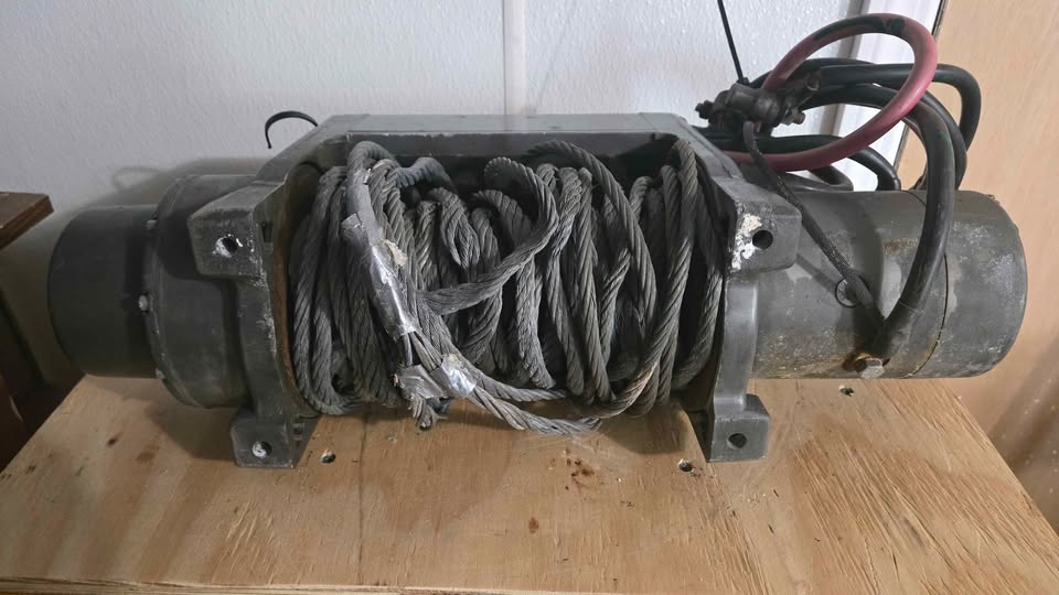 Used Warn X8000i winch in Colonia, NJ (photo 7) — photo 7