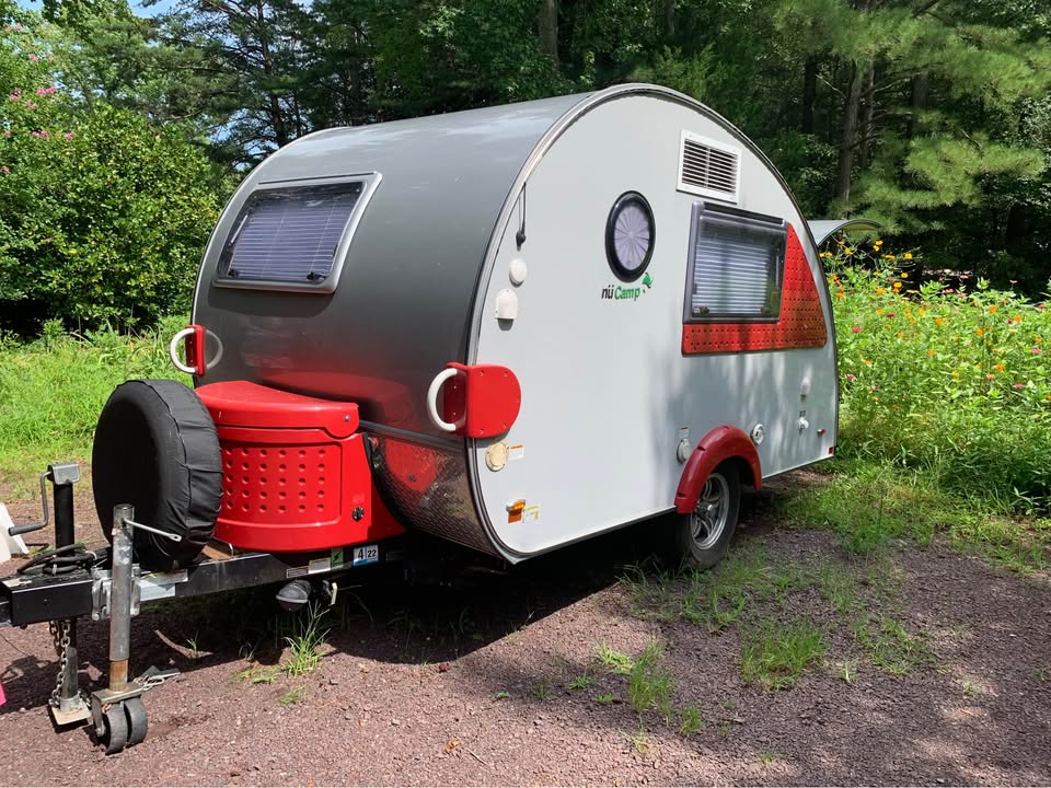 2017 CS-S Series T@B by nuCamp 320 Teardrop Camper in Heathsville, VA (photo 2) — photo 2