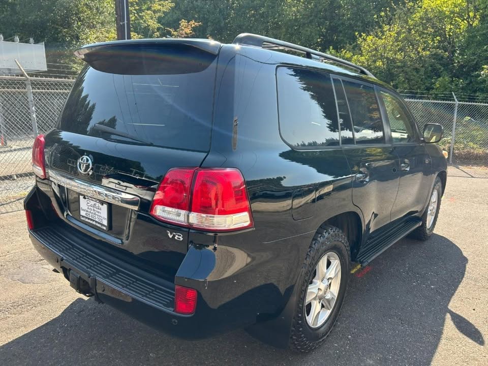 2011 Toyota Land Cruiser (photo 5) — photo 5