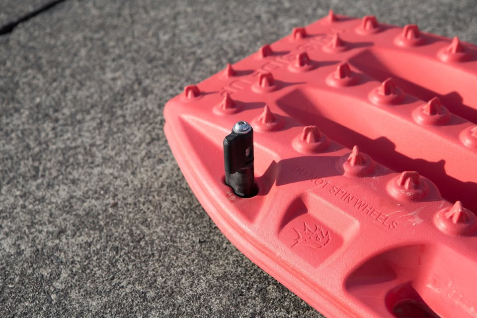 MAXTRAX MKII Recovery Traction Boards - Set of 2 (Offroad / Overlanding) in Castle Rock, WA (photo 5) — photo 5