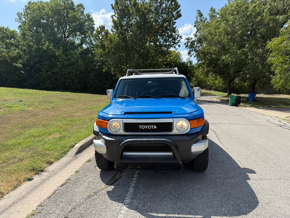 2007 Toyota FJ Cruiser in Austin, TX (photo 3) — photo 3