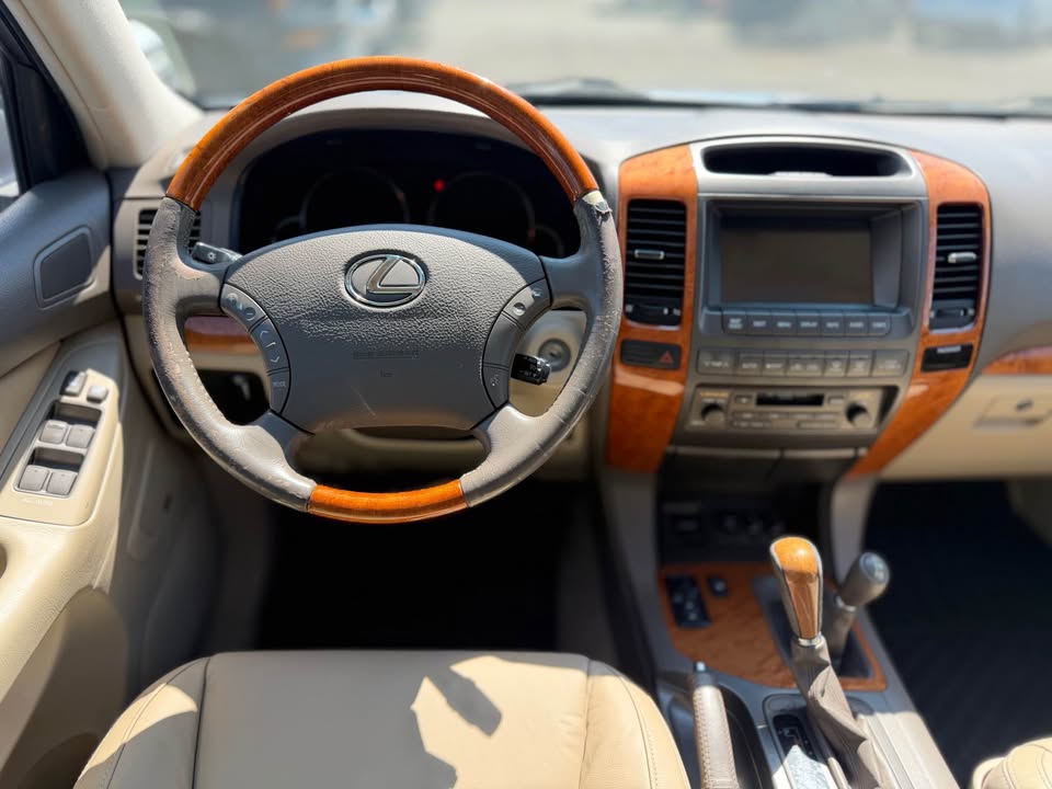 2006 Lexus GX · GX 470 Sport Utility 4D in Denver, CO (photo 5)