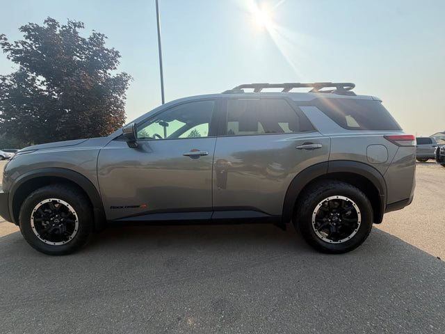 2023 Nissan Pathfinder Rock Creek — photo 3