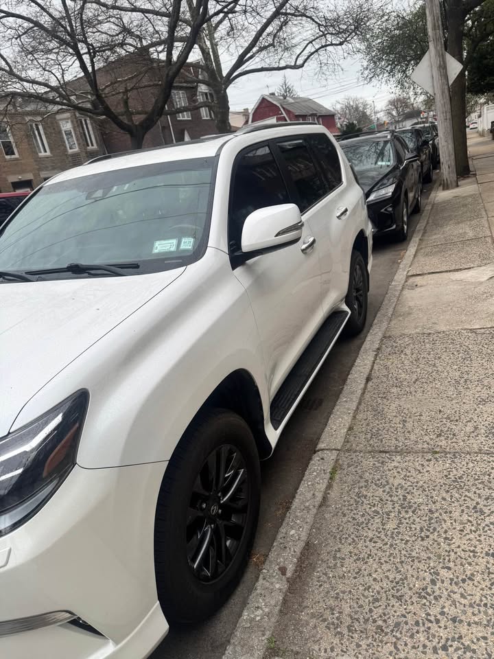 Clean Lexus GX (photo 9) — photo 9