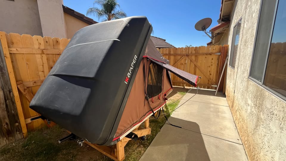 iKamper Mini 2.0 Rooftop Tent + Insulation liner in Murrieta, CA (photo 3) — photo 3