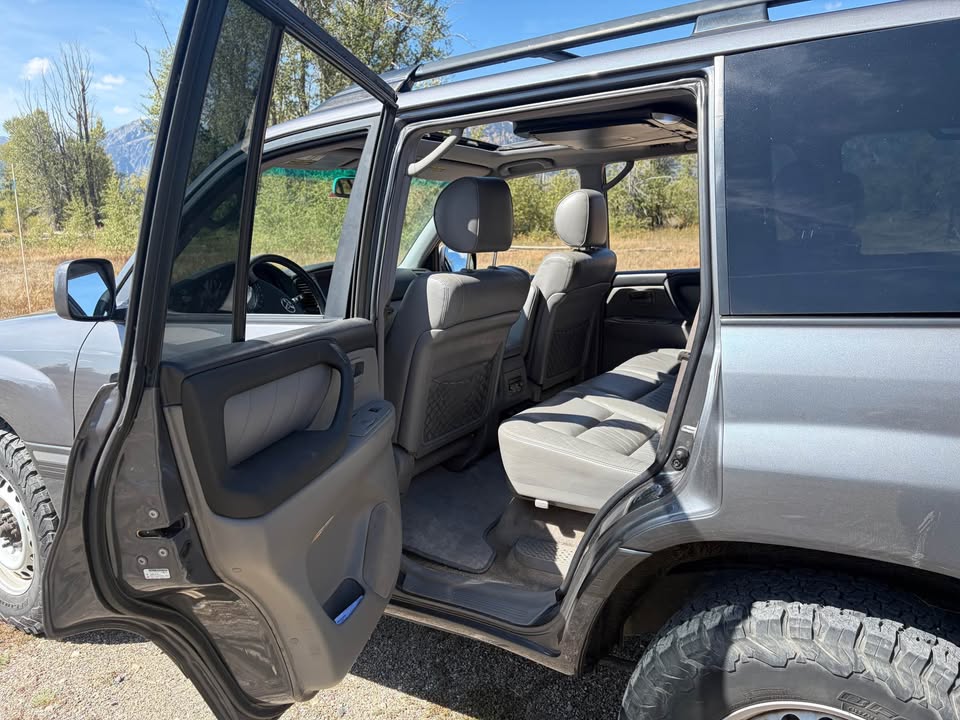 2004 Toyota Land Cruiser 100 Series - V8 in Jackson, WY (photo 3) — photo 3
