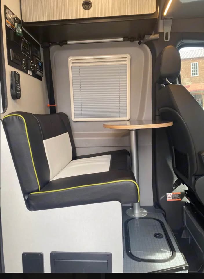 2021 Winnebago revel in Austin, TX (photo 11) — photo 11
