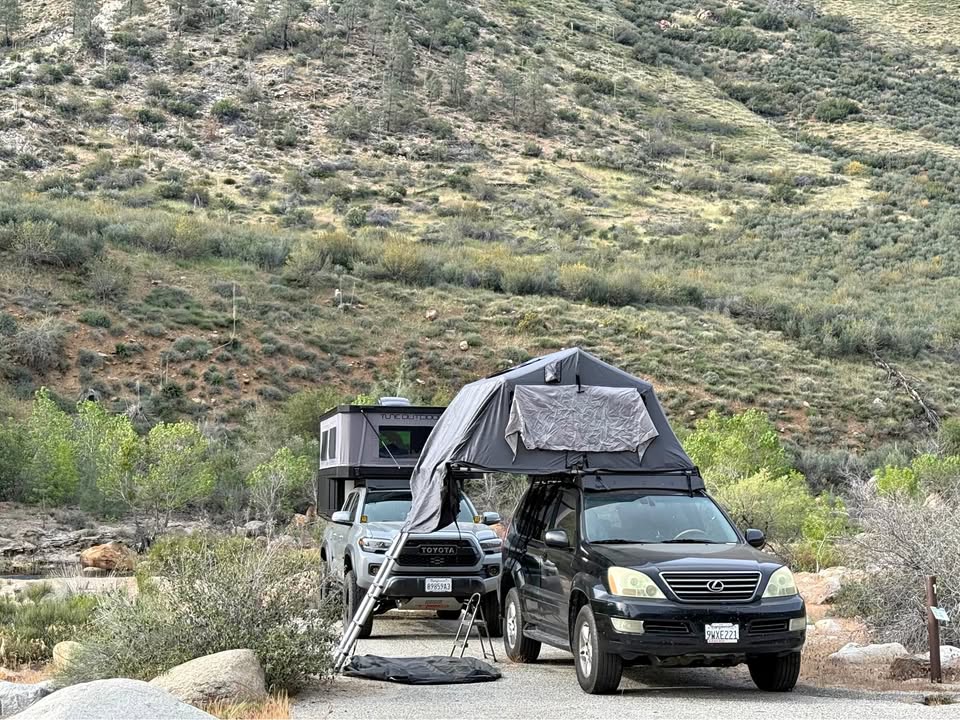 Smittybilt XL 4 Person Tent in Cerritos, CA (photo 1) — photo 1