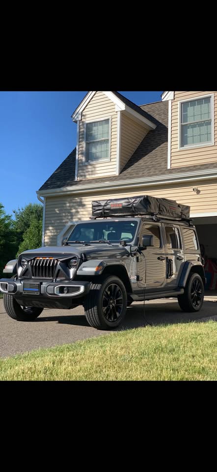Rooftop tent in Bolton, CT (photo 3)