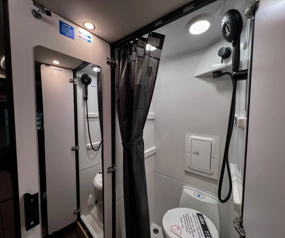 2026 Storyteller Overland CREW MODE CREW-AWD (photo 11) — photo 11