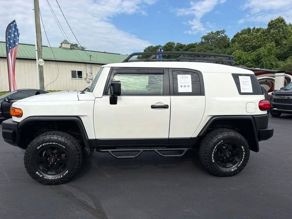 2008 Toyota FJ Cruiser in Paris, KY (photo 6) — photo 6