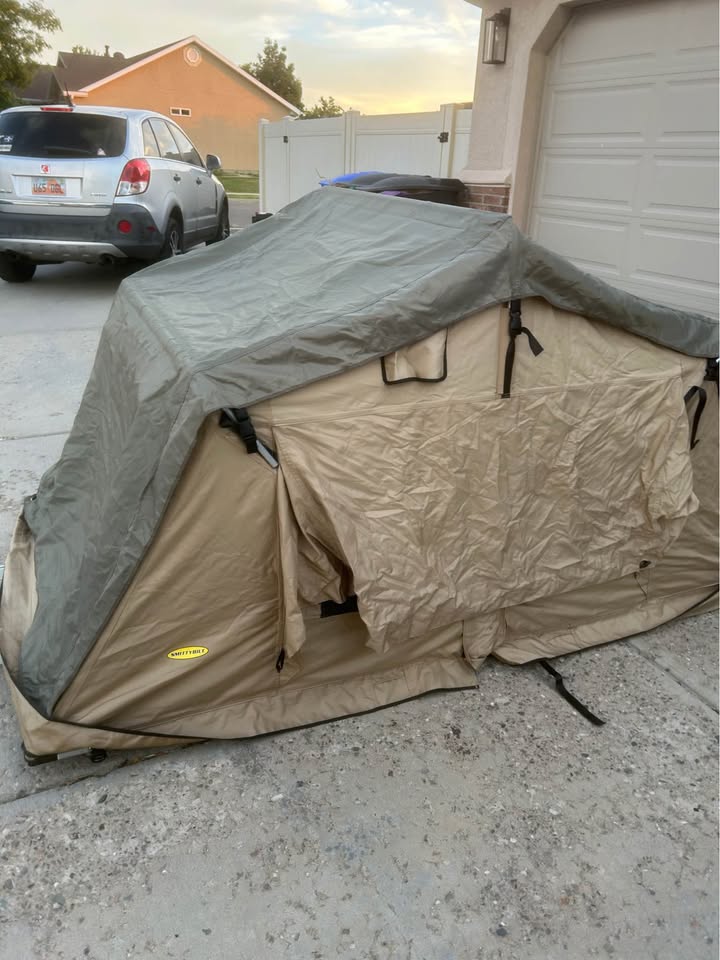 Rooftop tent in Brigham City, UT (photo 4) — photo 4
