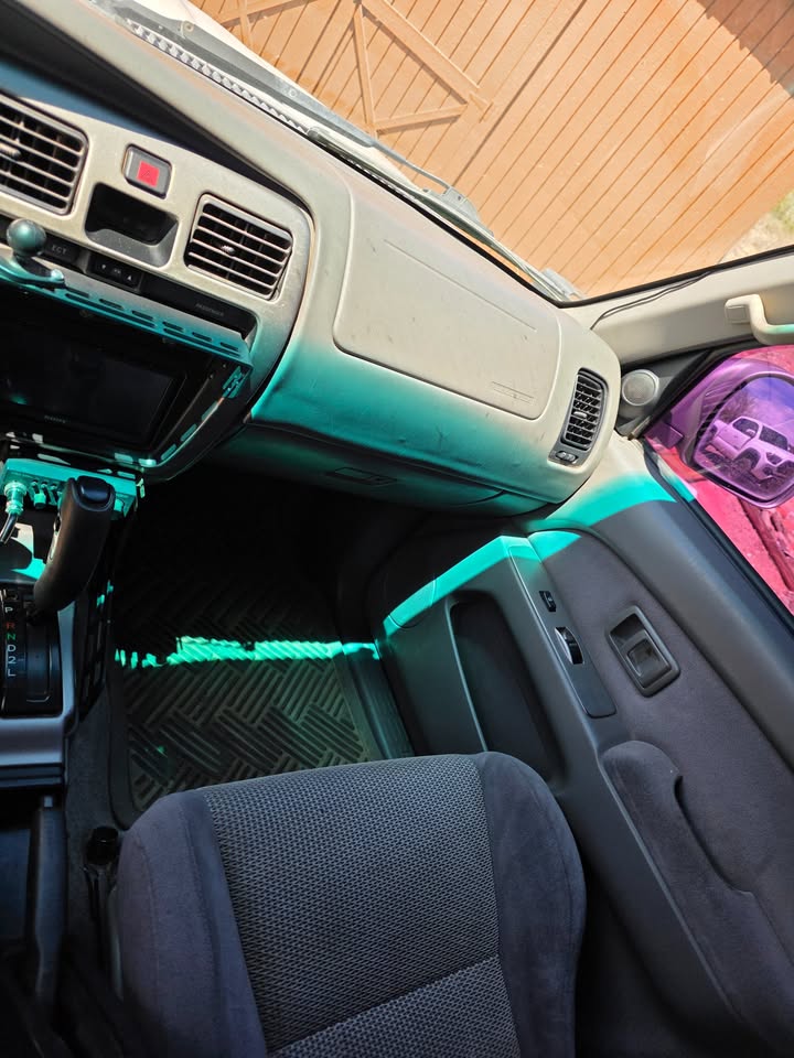 2002 Toyota 4Runner · SR5 Sport Utility 4D in Phoenix, AZ (photo 8) — photo 8