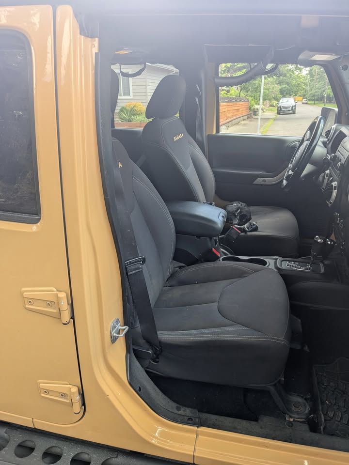 2013 Jeep Jeep+Wrangler+Unlimited in Portland, OR (photo 5) — photo 5