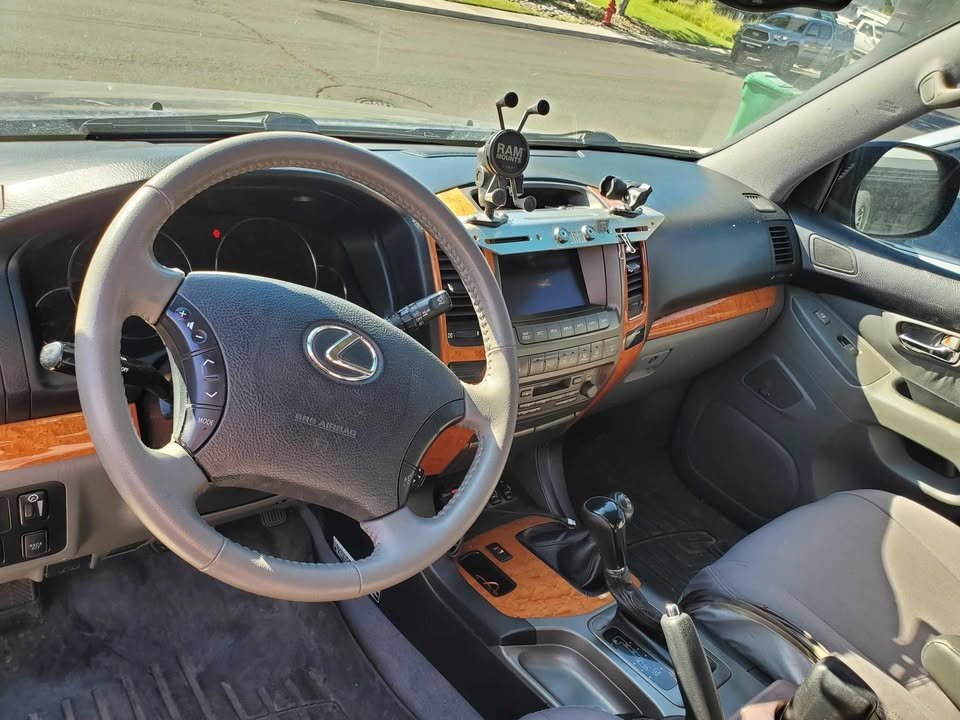 2004 Lexus GX470 in Reno, NV (photo 5) — photo 5